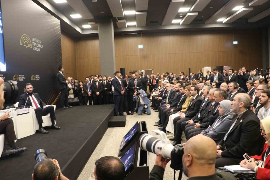 Suriye Cumhurbaşkanı Şara: "bugün Biz Suriye İçin Yeni Bir Tarih Çiziyoruz"