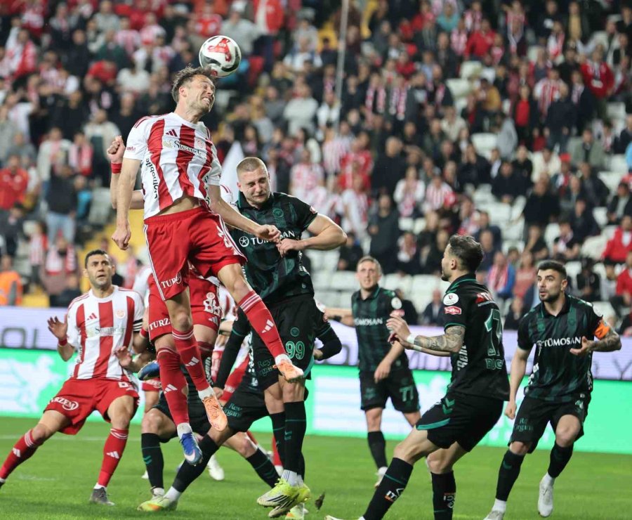 Trendyol Süper Lig: Antalyaspor: 0 - Konyaspor: 0 (ilk Yarı)