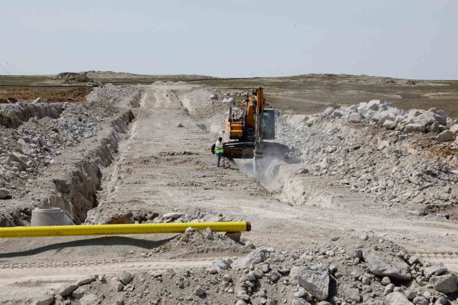 Vali Akmeşe, Niğde 2. Osb’de Çalışmaları Yerinde İnceledi