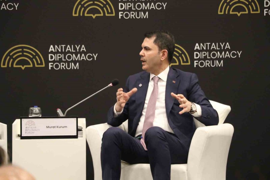 Bakan Murat Kurum’dan Yeniden İnşa İçin Türkiye’den Küresel Seferberlik Mesajı