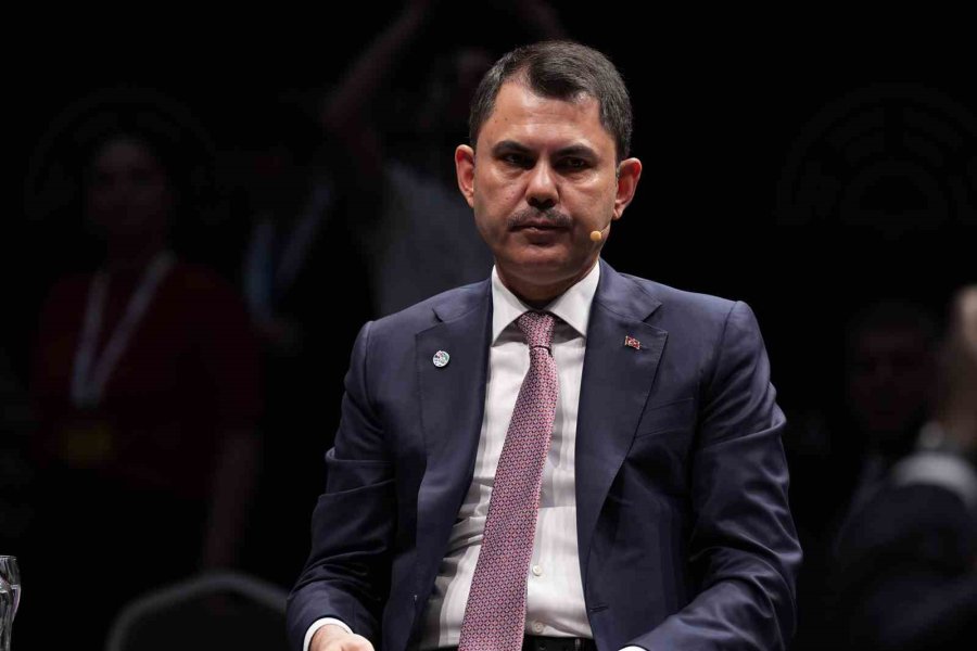 Bakan Kurum: "fosil Yakıtlardan Uzaklaşmak Zorundayız"