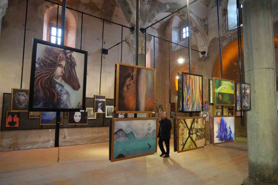 28 Ülkeden 78 Sanatçının Eseri Niğde’de Sanatseverlerle Buluştu