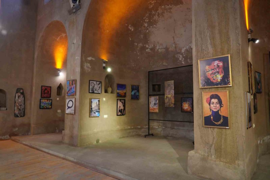 28 Ülkeden 78 Sanatçının Eseri Niğde’de Sanatseverlerle Buluştu