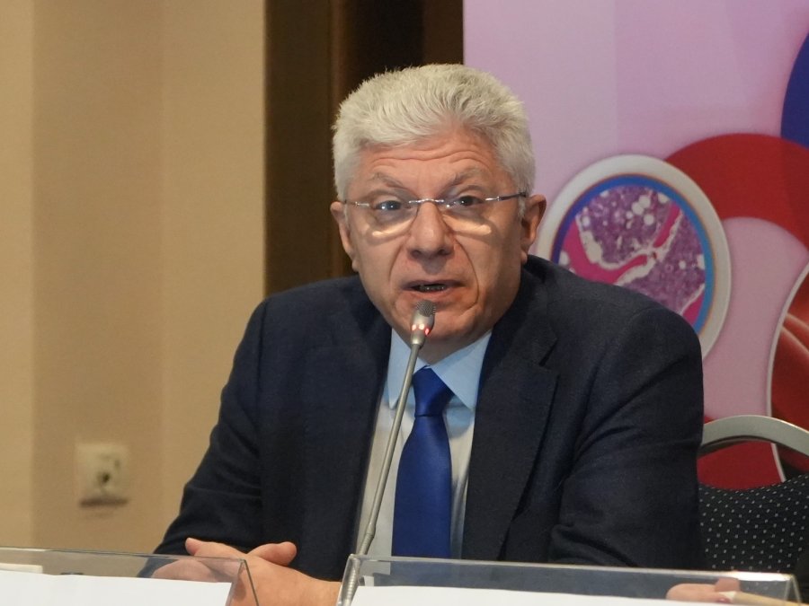 Türkiye’nin Kök Hücre Nakli Başarısı: Yabancı Hastalar Da Tercih Etmeye Başladı