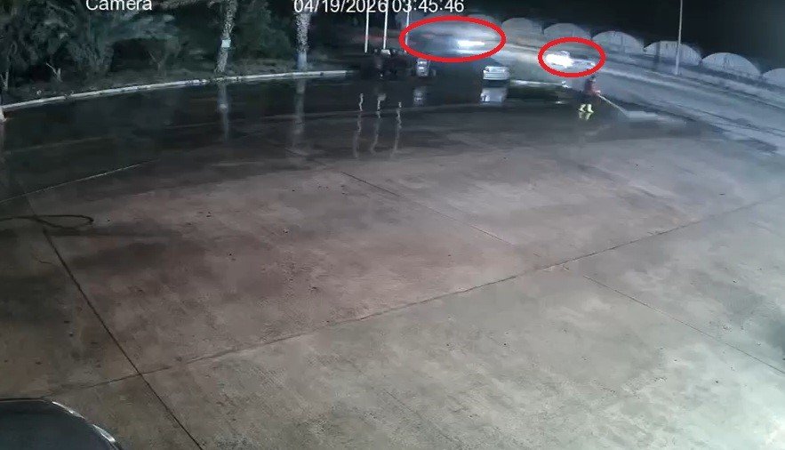 Antalya’da İki Otomobilin Kafa Kafaya Çarpıştığı Kaza Kamerada: 1 Ölü