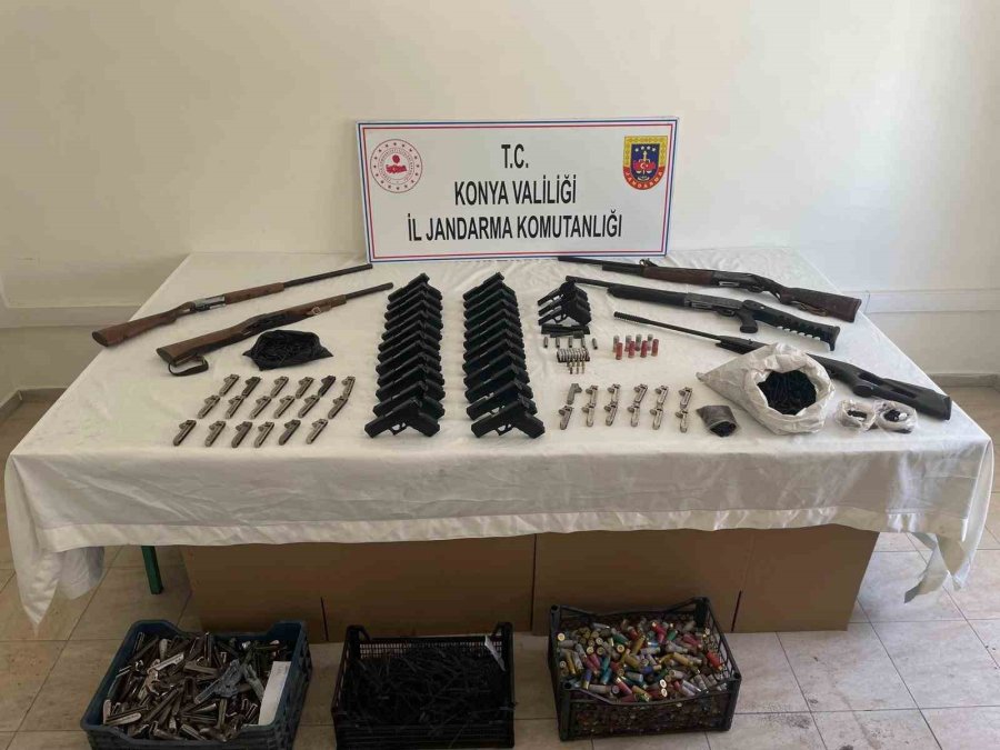 Antalya Ve Konya’da Jandarmadan Silah Kaçakçılığı Operasyonu