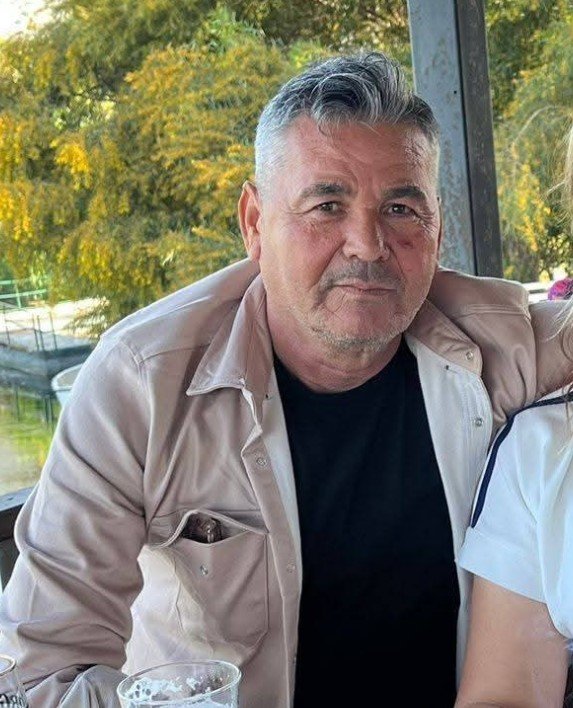 Finike’de Elektrik Direğine Çarpan Motosikletli Hayatını Kaybetti