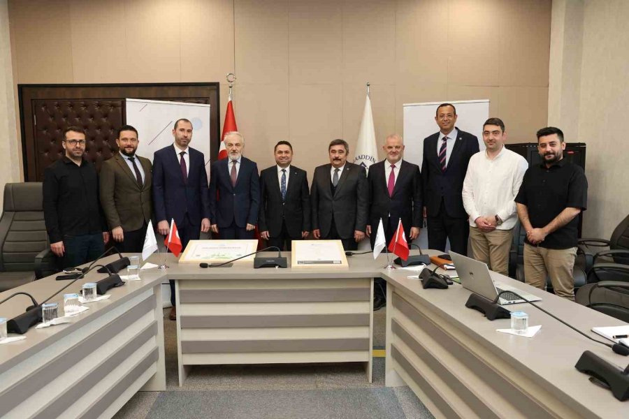 Alkü, Yeşil Enerjide Türkiye’nin İlk Üniversitesi Oldu