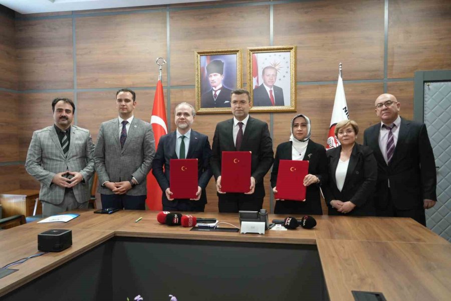 Niğde’de Akran Nezaketi Ve Aile İçi İletişim İçin Kurumlardan Güç Birliği