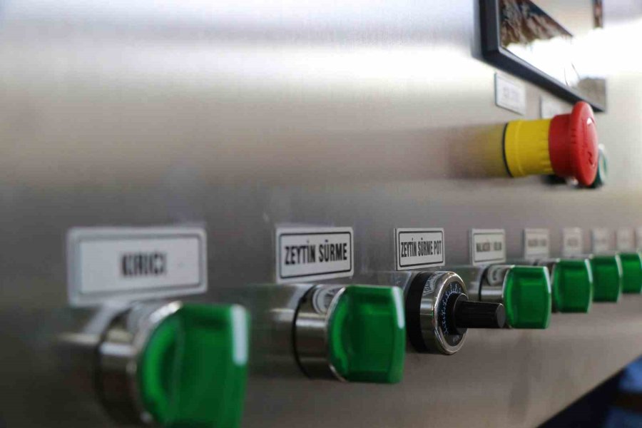 Zeytinyağında Üreticileri Heyecanlandıracak Makine: Soğuk Sıkımda Sıcak Sıkım Verimi