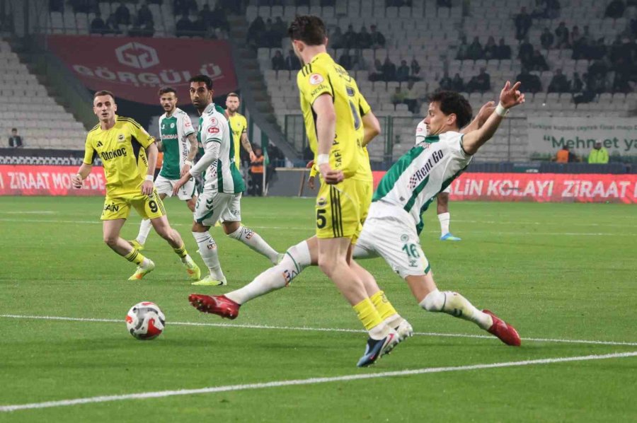 Ziraat Türkiye Kupası: Konyaspor: 0 - Fenerbahçe: 0 (ilk Yarı)