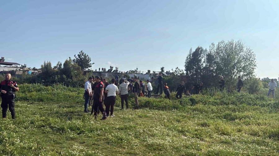 Kayıp Gencin Arandığı Irmakta Ceset Bulundu