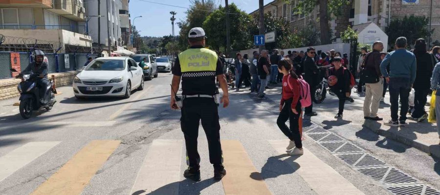 Mersin’deki Okullarda Güvenlik Önlemleri Alındı, Veliler Memnun Kaldı