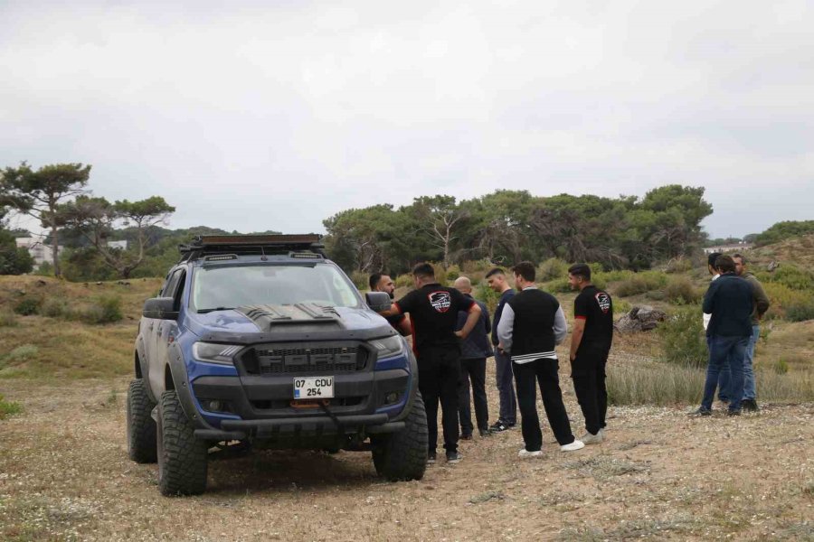 Ormanlık Alanda Bir Kişinin Cansız Bedeni Bulundu
