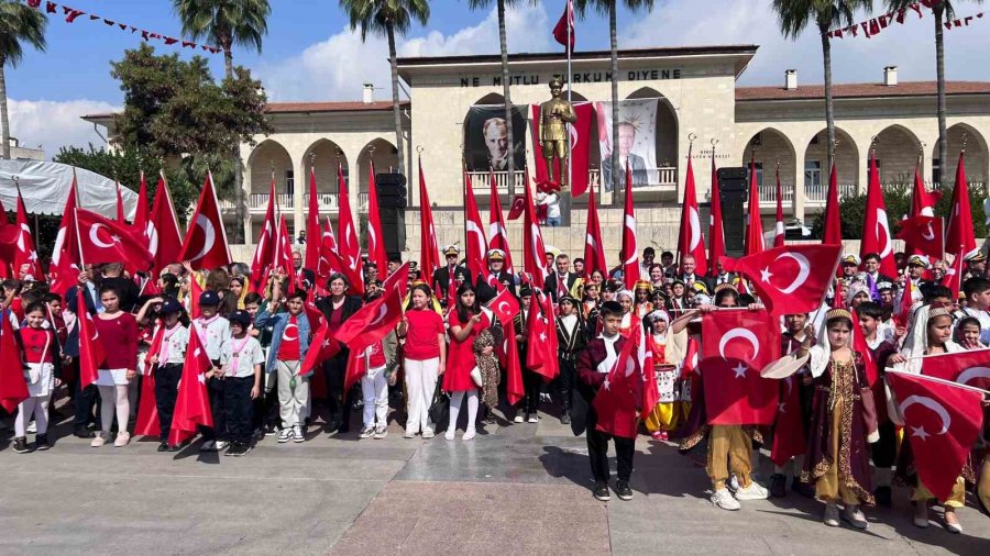 Mersin’de 23 Nisan Coşkuyla Kutlandı