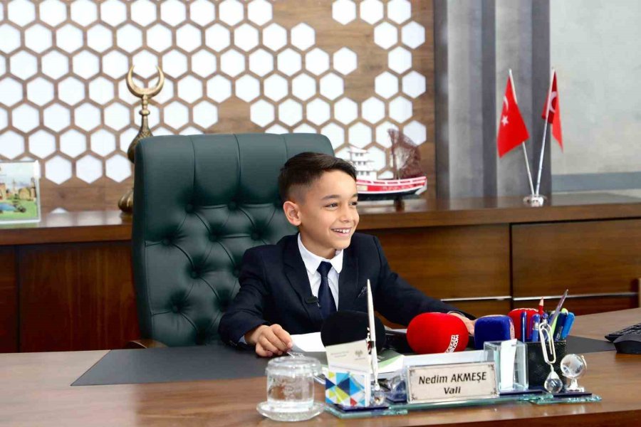 Niğde Valisi Akmeşe, Koltuğunu Yusuf İncesu’ya Emanet Etti