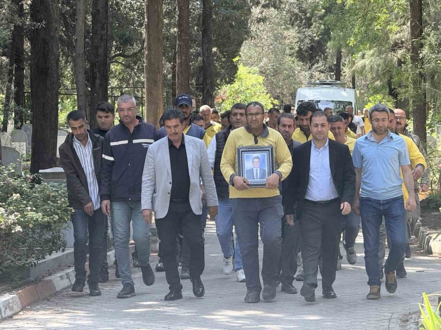 Irmakta Ölü Bulunan Yeni Evli Genç Toprağa Verildi: Aileden Şüpheli Ölüm İddiası