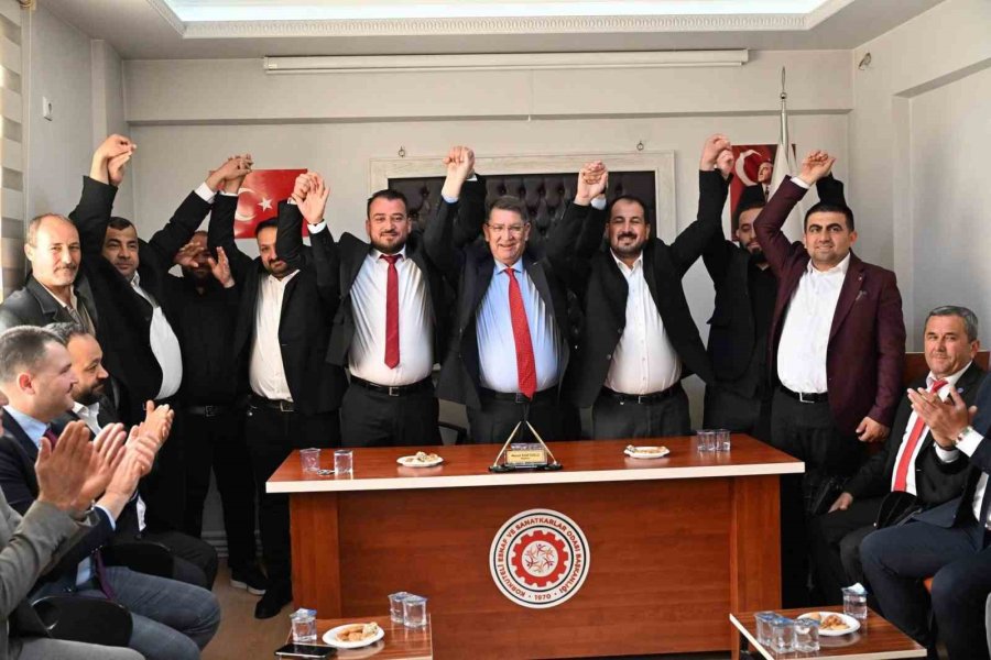 Aesob Başkanı Dere: "biz Bu Yola Makam İçin Değil, Hizmet İçin Çıktık"