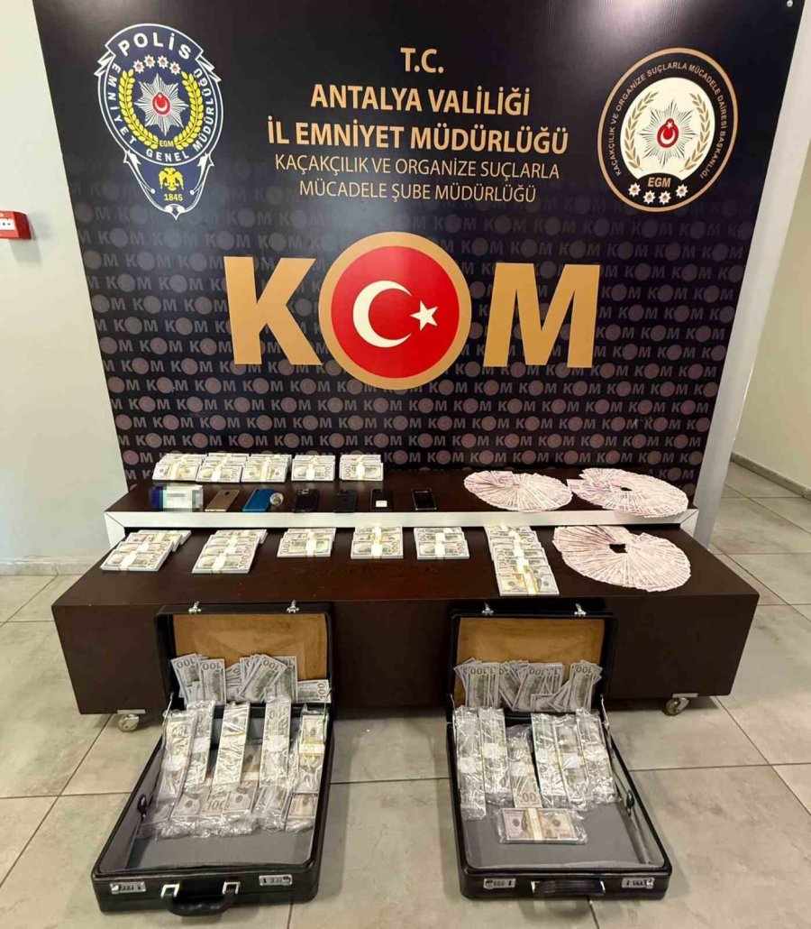Antalya’da Rüşvet İddiası Davasında 3 Sanığa Tahliye