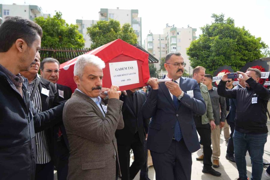 Hayatını Kaybeden Cumhuriyet Savcısı Gadem Taş’a Adliyede Hüzünlü Veda