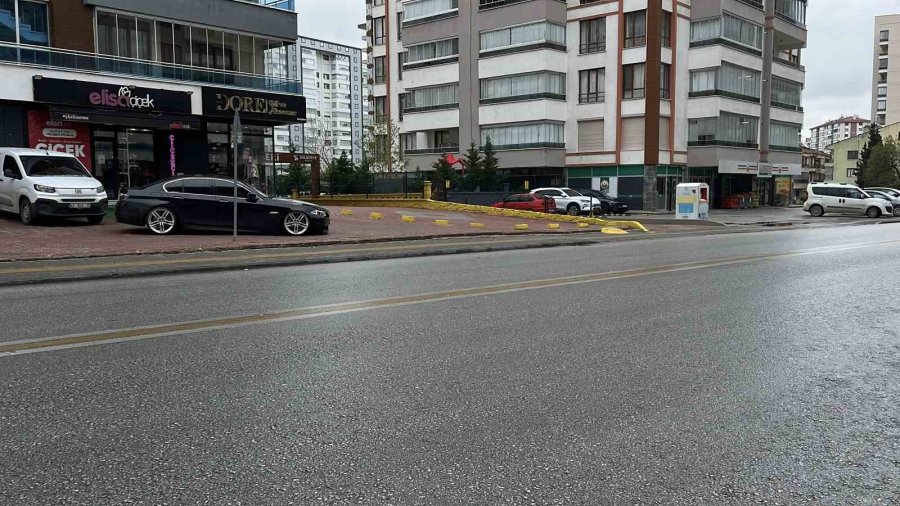 Taksi Bisikletle Çarpıştı: 1 Yaralı