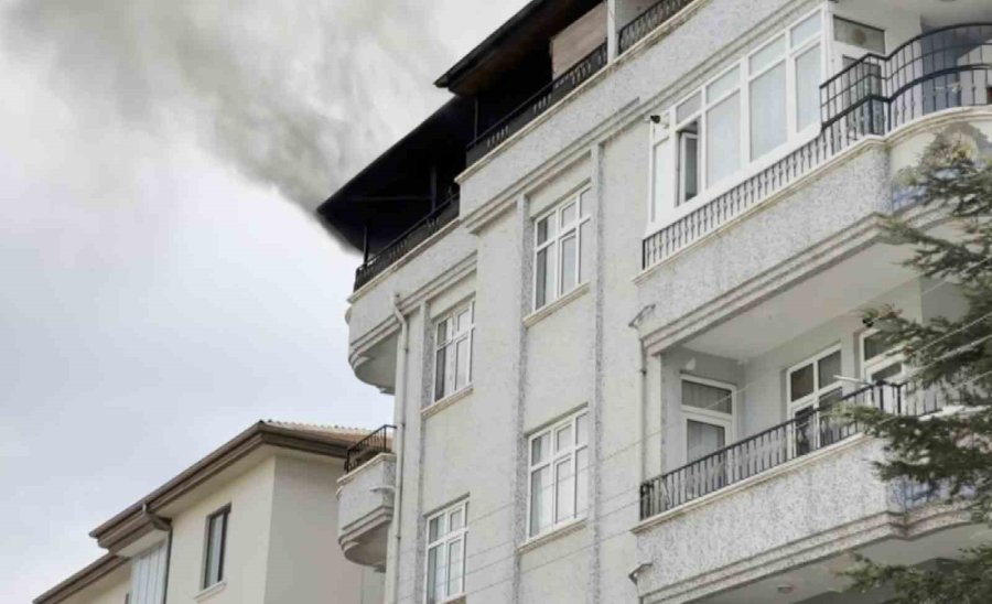 Aksaray’da 5 Katlı Apartmanda Yangın Paniği, Bina Tahliye Edildi