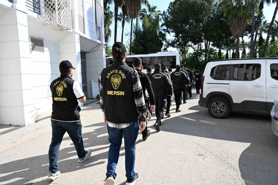 Mersin’de Dolandırıcılık Şebekesi Çökertildi: 100 Milyonluk Para Trafiği Ortaya Çıktı