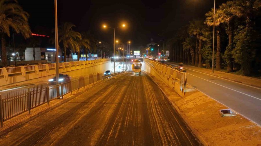 Yüzüncü Yıl Bulvarı’nda Asfaltlama Çalışması Tamamlandı