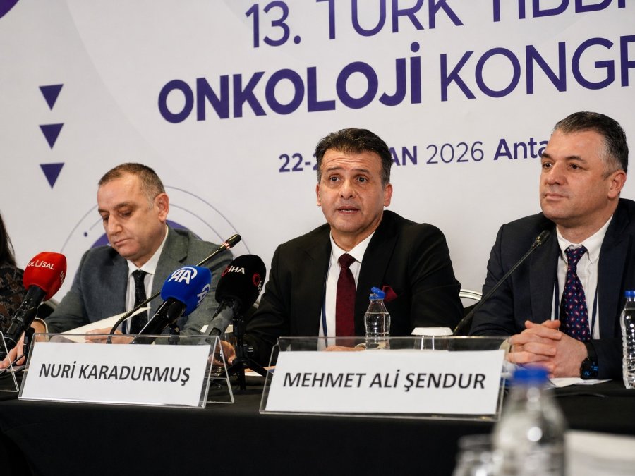 Türk Tıbbi Onkoloji Kongresi Antalya’da Düzenlendi: Onkologlardan Kemoterapi Mesajı