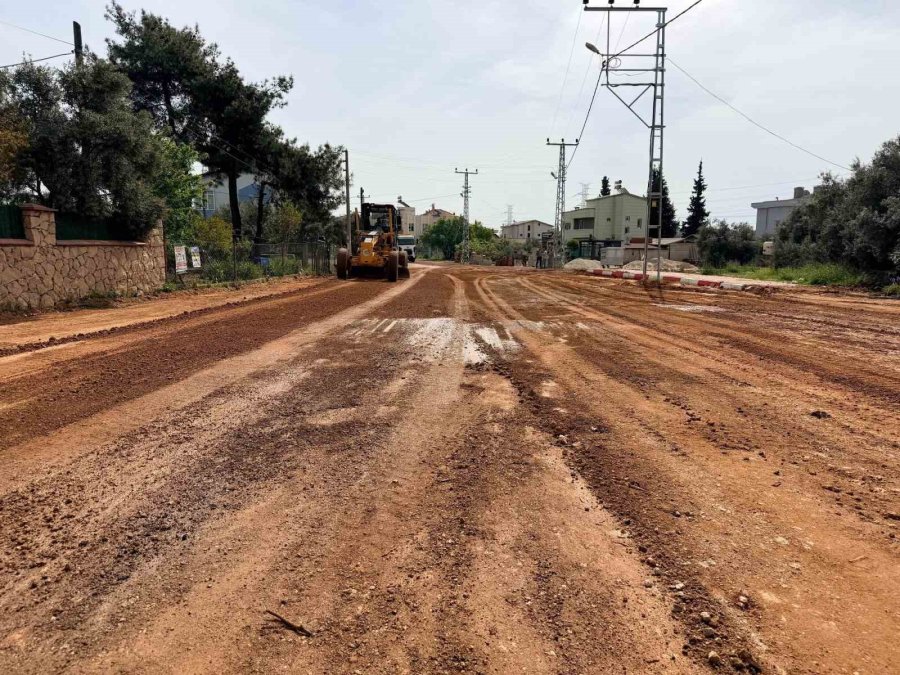 Duacı’da Alt Yapı Çalışmaları Tamamlanan 34 Sokağa Sıcak Asfalt