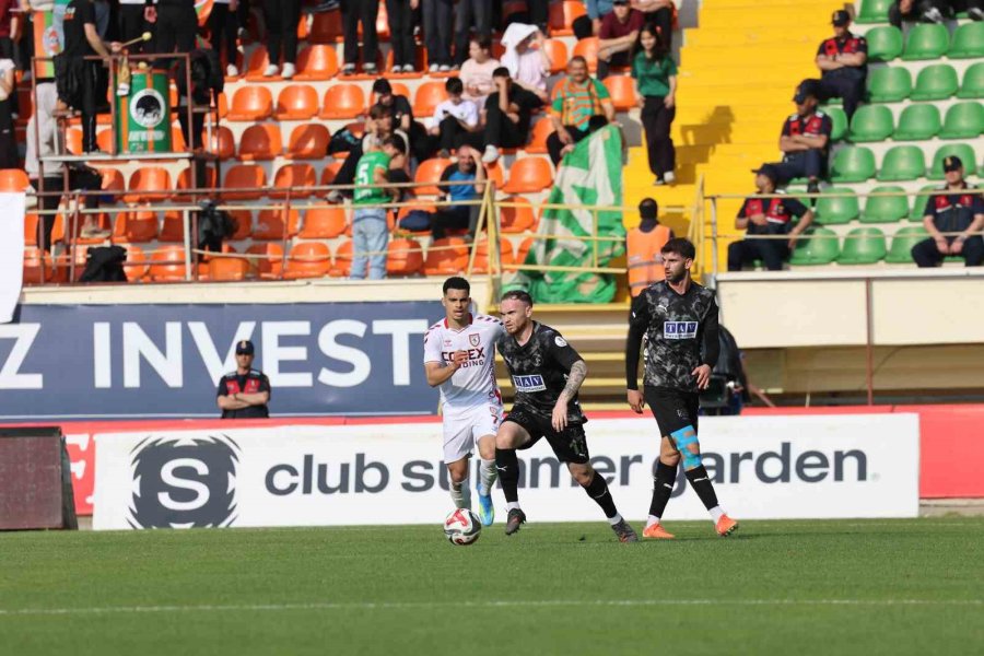 Trendyol Süper Lig: Corendon Alanyaspor: 0 - Samsunspor: 2 (ilk Yarı)