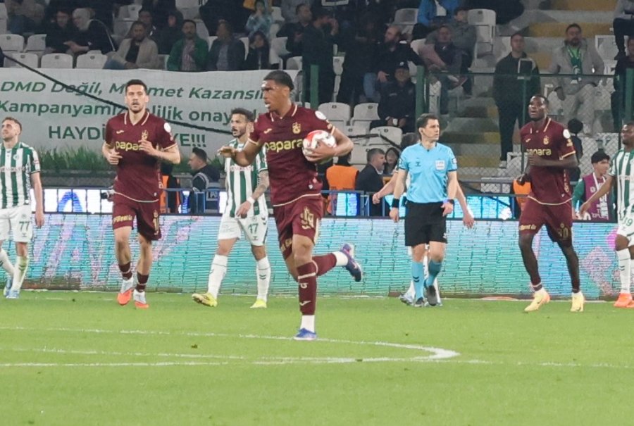 Trendyol Süper Lig: Konyaspor: 2 - Trabzonspor: 1 (maç Sonucu)