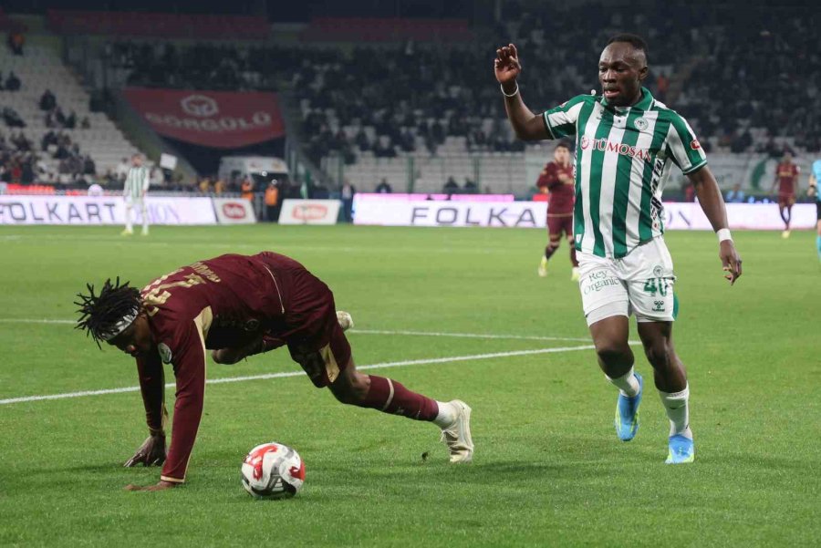Trendyol Süper Lig: Konyaspor: 2 - Trabzonspor: 1 (maç Sonucu)