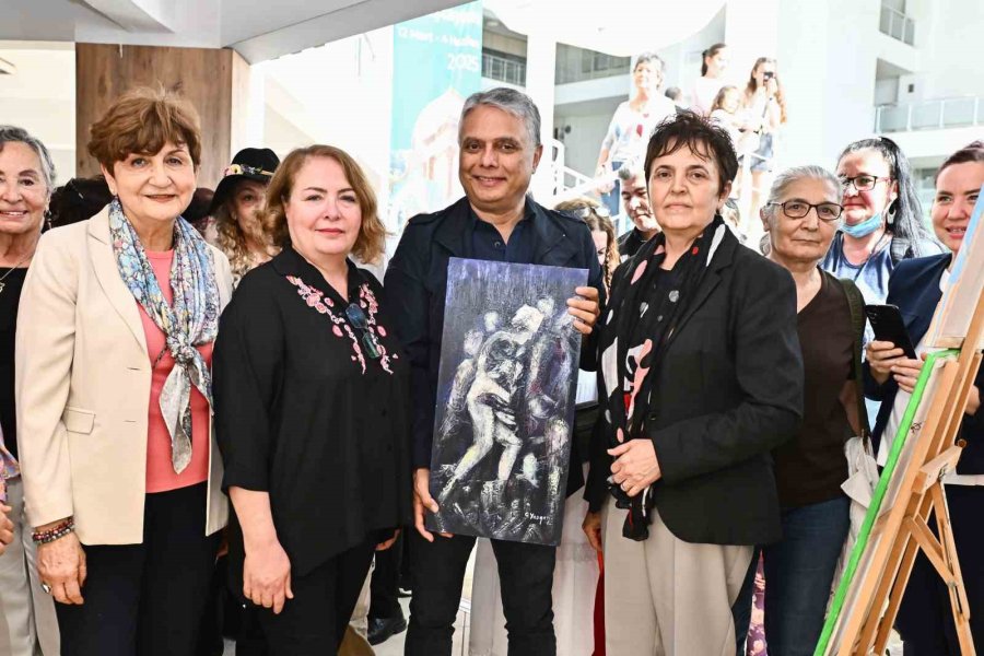 "geleceğin Renkleri" Muratpaşa’da Kapılarını Açtı