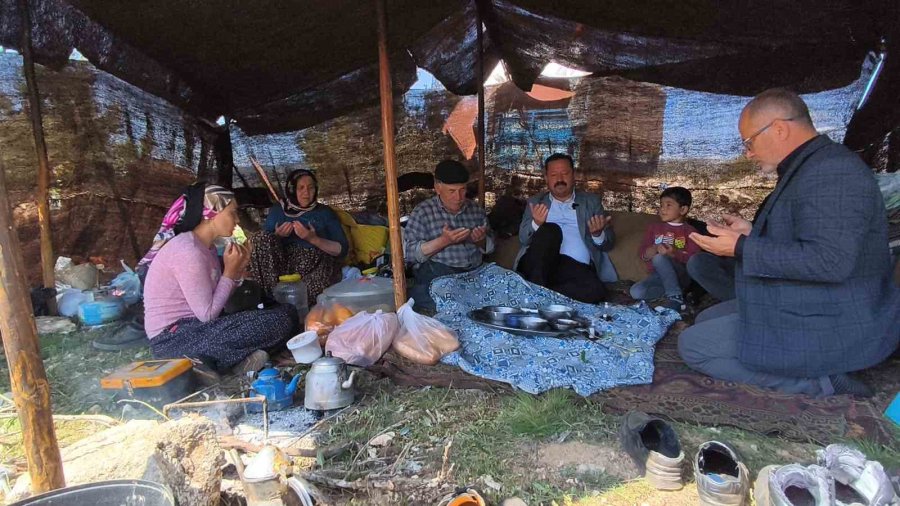 Toroslar’da Yörük Göçü Başladı: Sarıkeçililer Yayla Yolunda