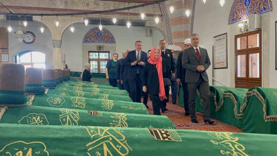 Karaman’dan Konya’ya Sevgi Ve Barış Yürüyüşü Düzenlendi