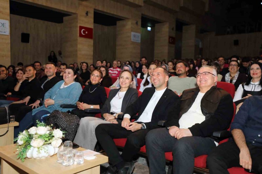 Niğde 3. Tiyatro Festivali Sona Erdi