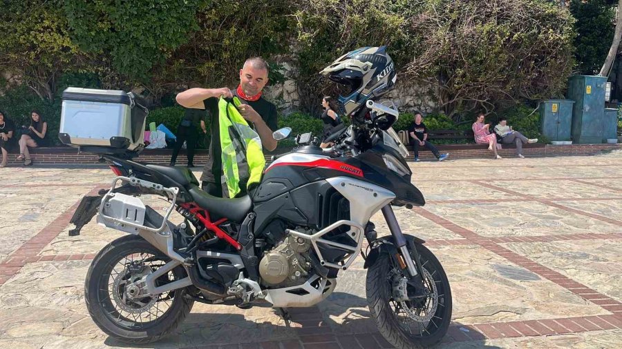 Alanya’dan Kutsal Topraklara Motosikletle 7 Bin Kilometrelik Yolculuk