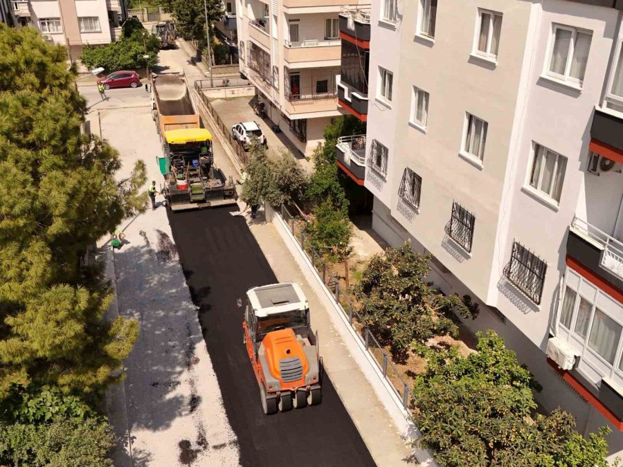 Tarsus’ta Yol Yenileme Çalışmaları Hız Kesmiyor