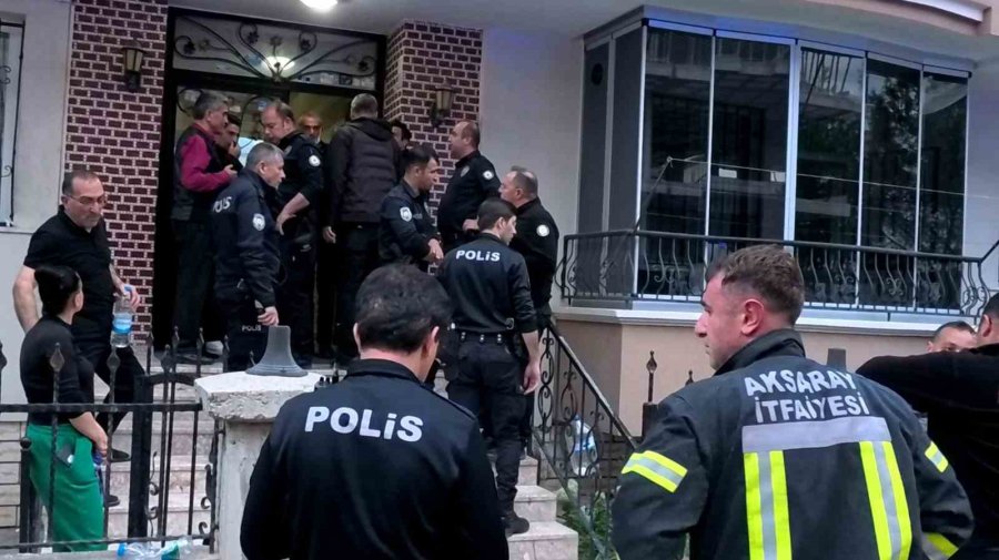 Evinde Çıkan Yangını Söndürmek İsterken Yanarak Can Verdi