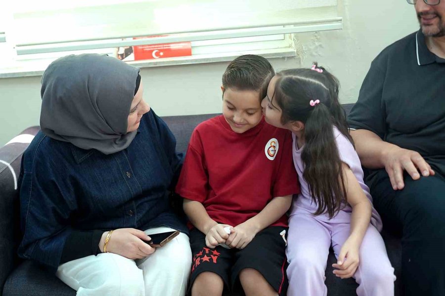 Kızını Karaciğer Nakli Beklerken Kaybetti, Oğlu Organ Bağışıyla Hayata Tutundu