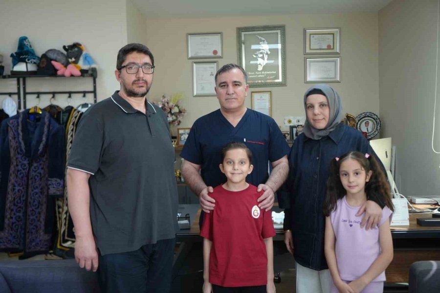 Kızını Karaciğer Nakli Beklerken Kaybetti, Oğlu Organ Bağışıyla Hayata Tutundu