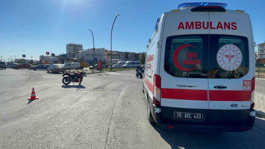 Karaman’da Motosiklet Kazası Kamerada: 1 Yaralı