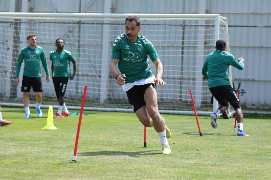 Konyaspor, Çaykur Rizespor Maçı Hazırlıklarını Tamamladı