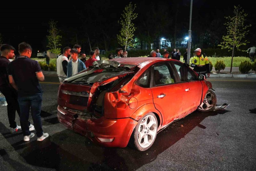 Niğde’de Kontrolden Çıkan Otomobil Takla Attı: 1 Yaralı