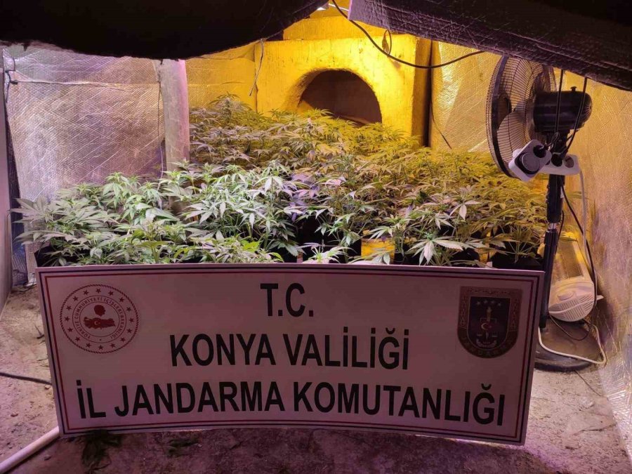 Konya’da Uyuşturucu Tacirlerine Operasyon: 14 Tutuklama