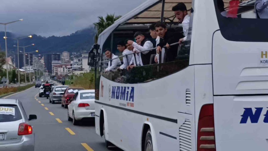 Kornalar Hafızlar İçin Çaldı: Anamur’da 15 Öğrenciye İcazet