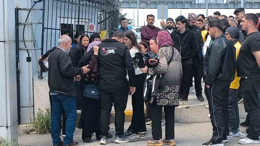 Genç Motokurye Geçirdiği Kazada Hayatını Kaybetti