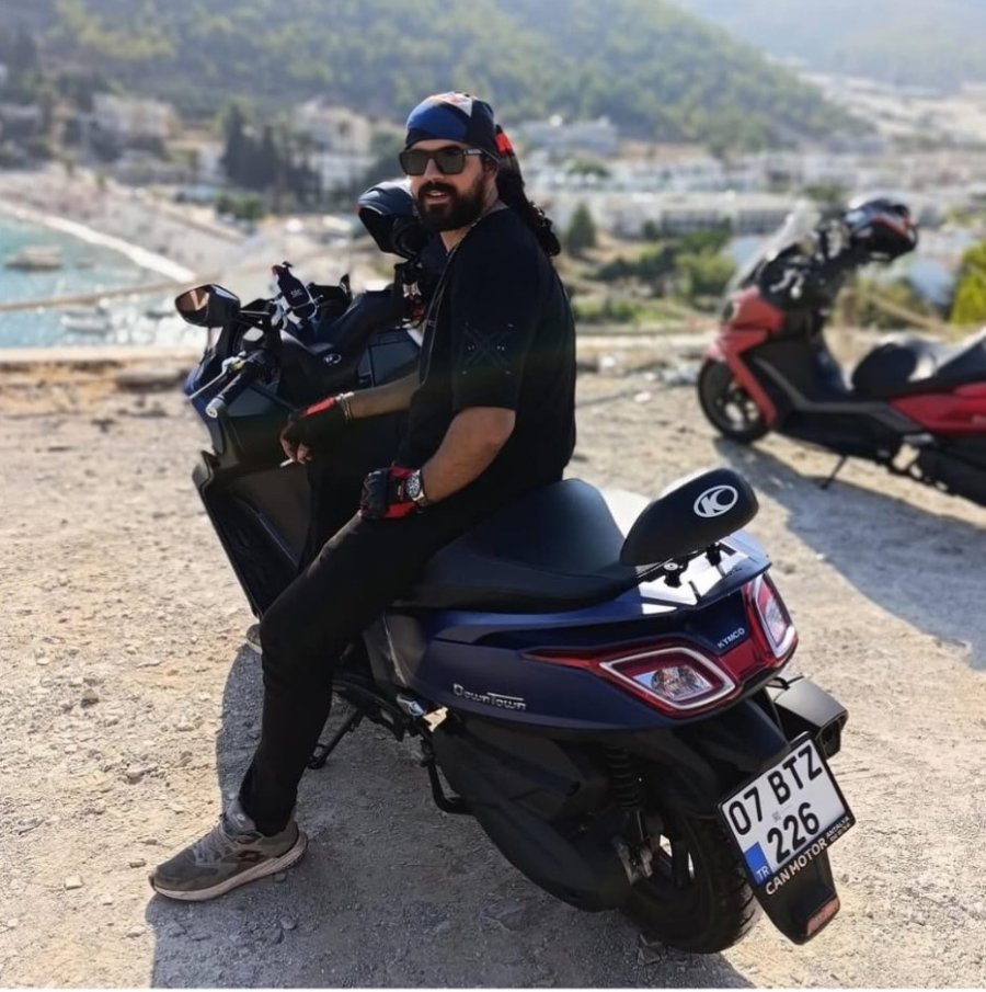 Genç Motokurye Geçirdiği Kazada Hayatını Kaybetti