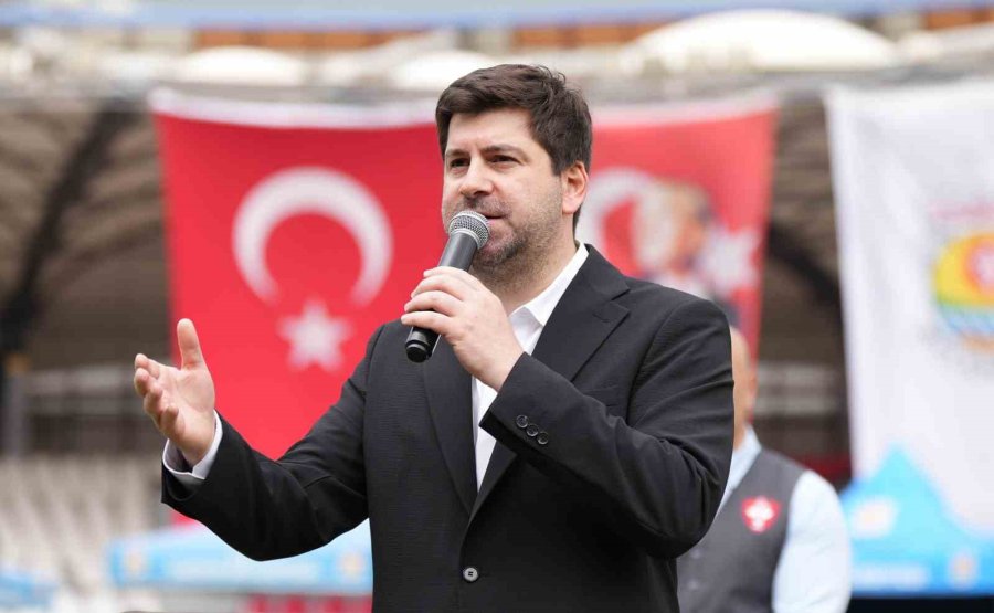 Tarsus’ta Er Meydanı Doldu: 455 Güreşçi Kıyasıya Mücadele Etti